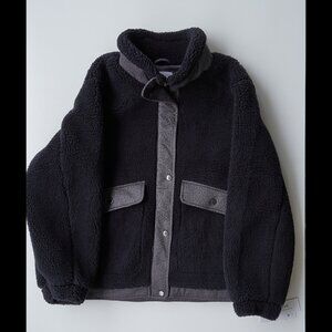 Women's sherpa fleece jacket